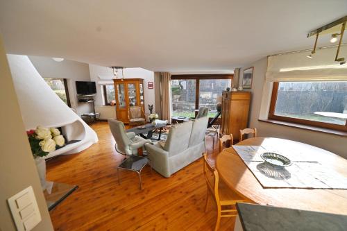 Symon Lodge - Location saisonnière - La-Roche-en-Ardenne