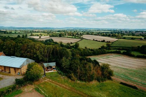 Fibden Farm Glamping - Luxury Safari Lodge