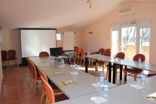 Logis Le Mas De Jossyl - image 7