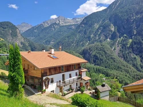 Appartstube Wasserfallspitz - Apartment - Sand in Taufers