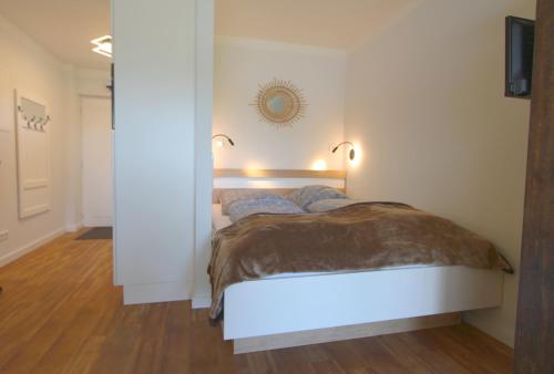 Apartment with Terrace image 10