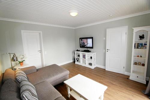 Apartment with Terrace image 7