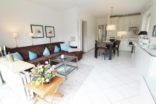 Apartment with Terrace image 4