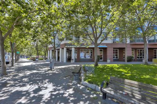 South Beach 1br w on-site shops restaurants SFO-1659 South Beach 1br w on-site shops restaurants SFO-1659