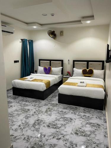 . Hilton Garden Inn Ltd