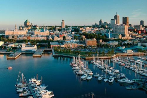 Marina Port de Québec 1 - Maison flottante