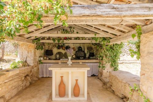 A szálláshely kívülről, Outstanding Hvar Villa 4 Bedrooms Villa Dvori Pogled Tennis Court Incredible Sea Views in Vrisnik