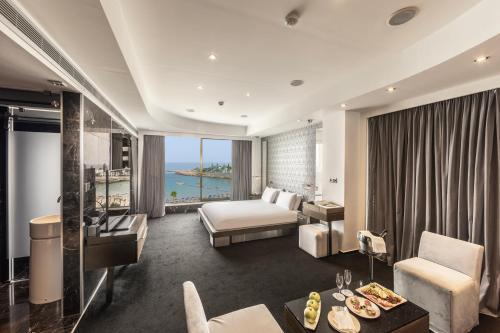 Capo Bay Hotel - image 13
