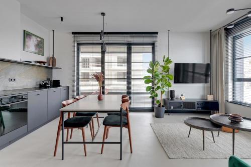 DOKI Living by Blue Mandarin Parking & Foodhall 4