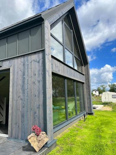 Ferienhaus“ Blaues Wunder“ am Wasser mit Grill
