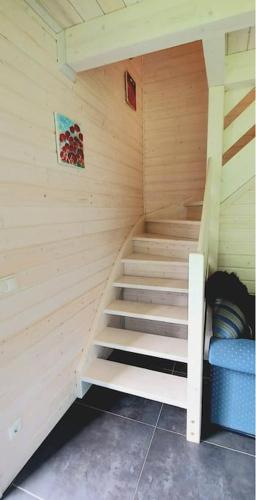 Ferienhaus“ Blaues Wunder“ am Wasser mit Grill in Nowe Warpno