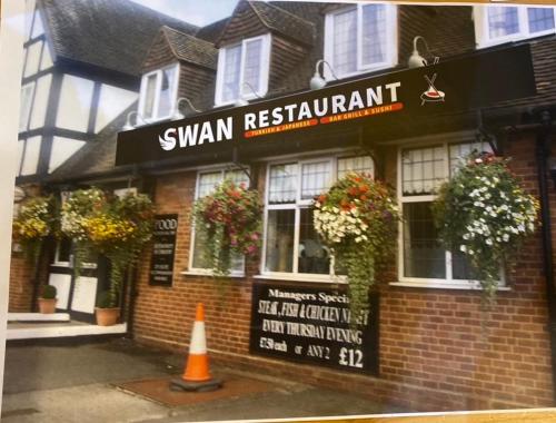 swan hotel resturant bar and grill Hotel de charme River Roden