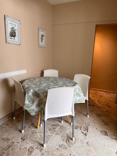Three-Bedroom Apartment image 10