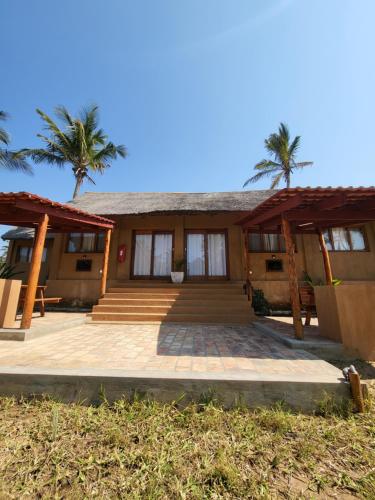 Cabana Beach Lodge in Inhambane