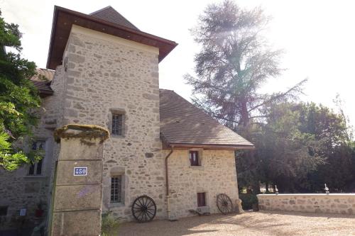Exterior view, La Tour de Coron in Belley