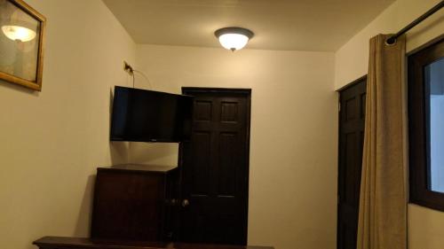Single Room image 5
