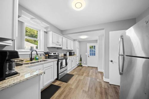 Stylish Luxury 3bd home in Down Town Royal Oak in Royal Oak, USA