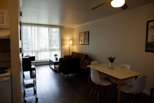 Stylish cozy 1 Bedroom Apartment in Ferndale MI in Ferndale, USA