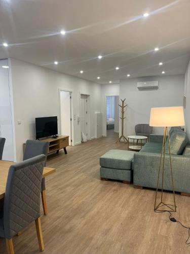 ORM- Flores Apartment 3
