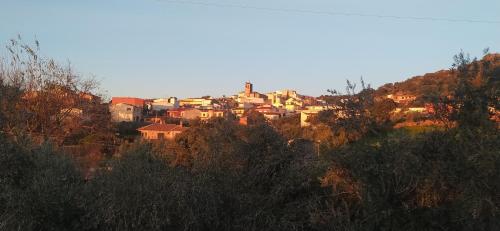 周邊環境, Jinoba25 in 卡斯蒂略德瓦伊韋拉