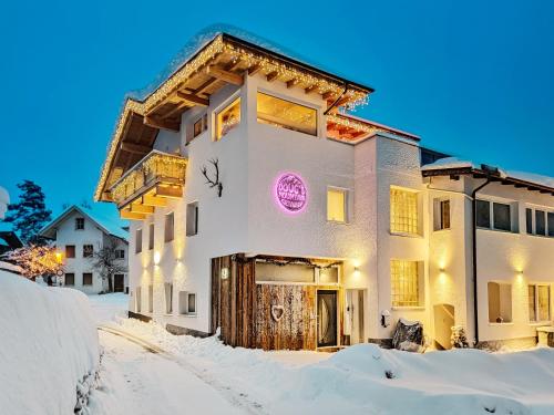 Das Mountain Getaway - Exclusive Mega Chalet Stubai Super Card