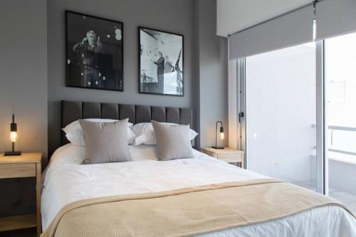 Almez Stunning Deluxe Apartment