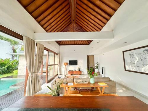 New stylish private villa with 2 bedrooms villa in Canggu