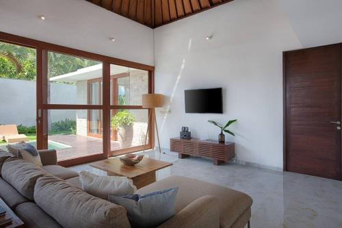 New stylish private villa with 2 bedrooms villa in Canggu