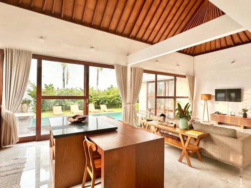 New stylish private villa with 2 bedrooms villa in Canggu