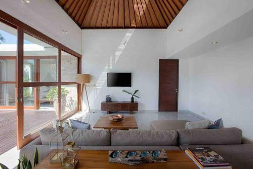New stylish private villa with 2 bedrooms villa in Canggu