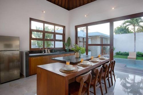 New stylish private villa with 2 bedrooms villa in Canggu