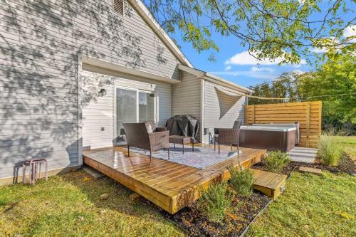 The Luxe/Hot Tub/ Putt Putt/10 Mins Shaker Village in Harrodsburg (Kentucky)