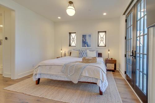 Luxe Savannah Townhome 1 Mi to Historic District Savannah (GA) United States