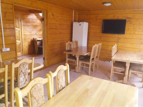 Зачаровані Карпати, Воловець in Volovets'