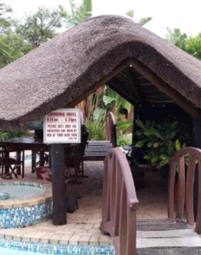 Fish Eagle Manor