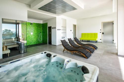  Villa Rita Pool & Spa in Mascalucia