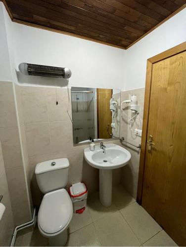 ฝักบัว, Pension Matias Rooms in ซาร์เรีย