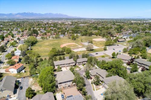 Union Duplex in Salt Lake with Hot Tub and Park