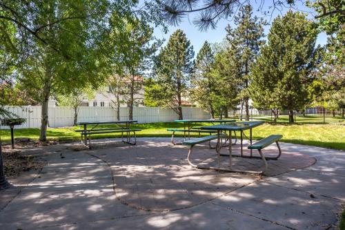 Union Duplex in Salt Lake with Hot Tub and Park