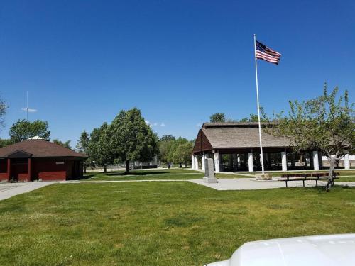 Union Cove in Salt Lake with Secluded Privacy