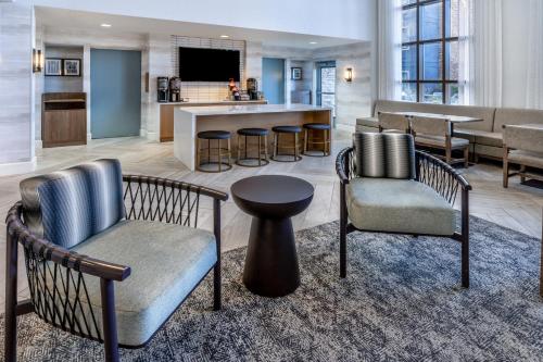 Staybridge Suites Denver - Cherry Creek