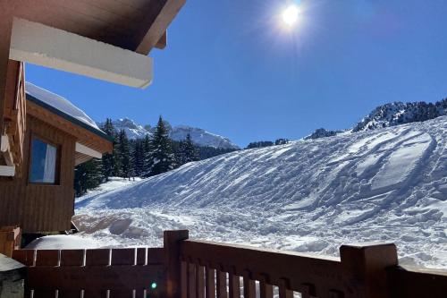 Cosy and spacious family nest with superb view - Chalet - Courchevel