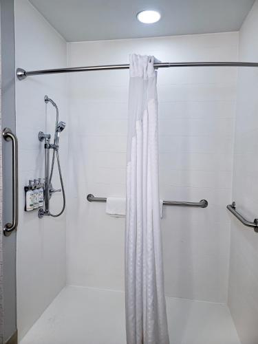 Holiday Inn Express Enid-Highway 412 an IHG Hotel - image 13