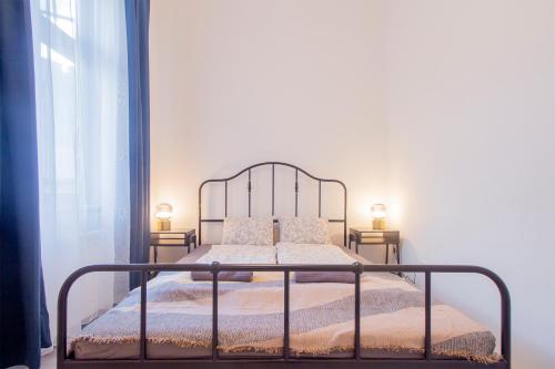 Kalvin 2BDR Apartment with AC, Budapest