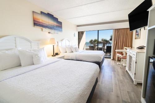 Soothing Ocean Breeze OF Tower Room, 2nd Floor in Pawleys Island, USA