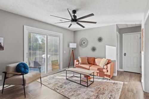 The Luxe/Hot Tub/Putt Putt/10 Miles Shaker Village in Harrodsburg (Kentucky)