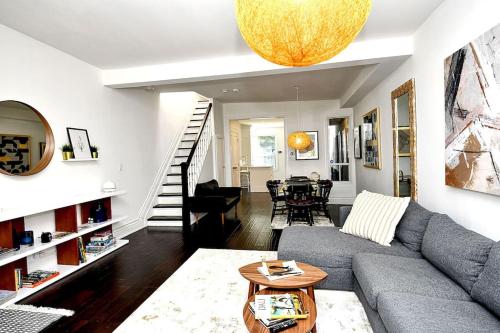 Executive Home Heart of Toronto Restyled w/Parking