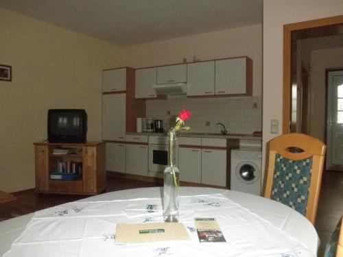 Ételek és italok, Spezialitatenhof Familie Eichmann in Neuhaus Am Klausenbach