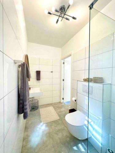 Villa Kiwi 3 min to the Beach with Private Magnesium Pool & Dive Rinse Tank Villa Kiwi 3 min to the Beach with Private Magnesium Pool & Dive Rinse Tank