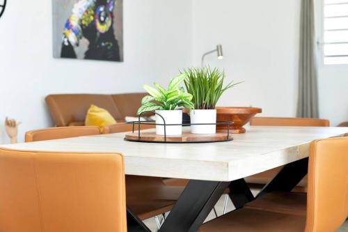 Villa Kiwi 3 min to the Beach with Private Magnesium Pool & Dive Rinse Tank Villa Kiwi 3 min to the Beach with Private Magnesium Pool & Dive Rinse Tank